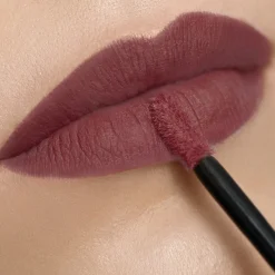 Brilho de Lábios Iconic Lip Elixir com FPS 15 Giordani Gold 448233.5 ml.