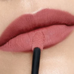 Brilho de Lábios Iconic Lip Elixir com FPS 15 Giordani Gold 448233.5 ml.