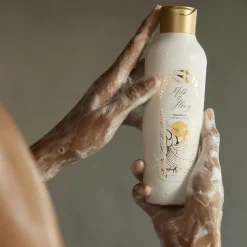 Creme de Banho Protetor Milk & Honey Gold 250 ml.