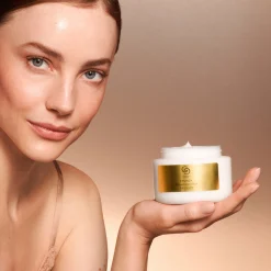 Creme de Corpo Perfumado Essenza Giordani Gold 250 ml.