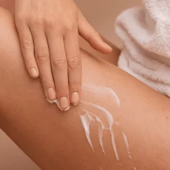 Creme de Corpo Perfumado Essenza Supreme Giordani Gold