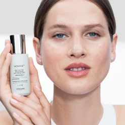 Creme de Dia Ligeiro Multi-Active Anti-Ageing com FPS 30 Novage+ 50 ml.