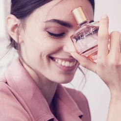 Eau de Parfum Infinita 50 ml.