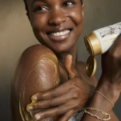 Esfoliante Açúcar Suavizante Milk & Honey Gold 200 ml.
