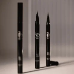 Eyeliner Híbrido Iconic Giordani Gold - Black 0.56 ml.