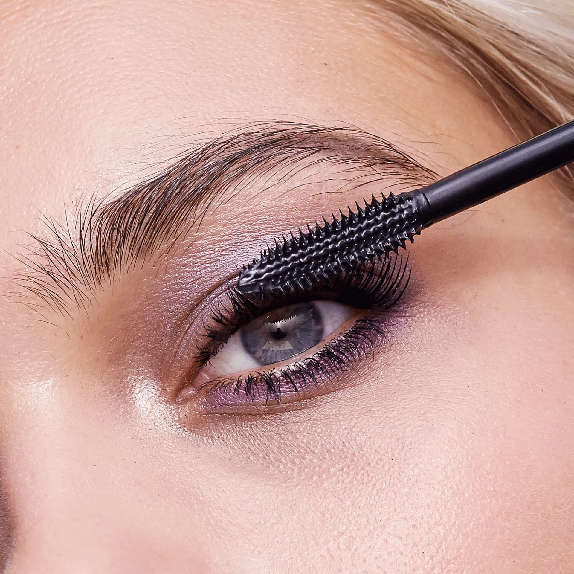 Máscara de Pestanas Big Lash OnColour 8 ml.