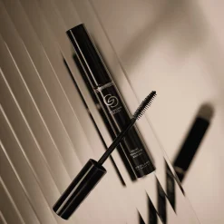 Máscara de Pestanas Volume Phenomenon Giordani Gold - Black 8 ml.
