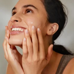 Máscara Exfoliate & Energise Wellosophy 75 ml.