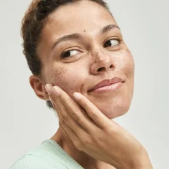 Máscara Facial Calmante Gel to Ice com Kiwi Biológico Love Nature 10 ml.