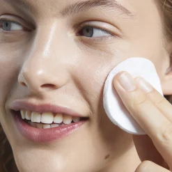 Tónico Hidratante com Aloé Vera e Ananás Biológicos Love Nature 150 ml.